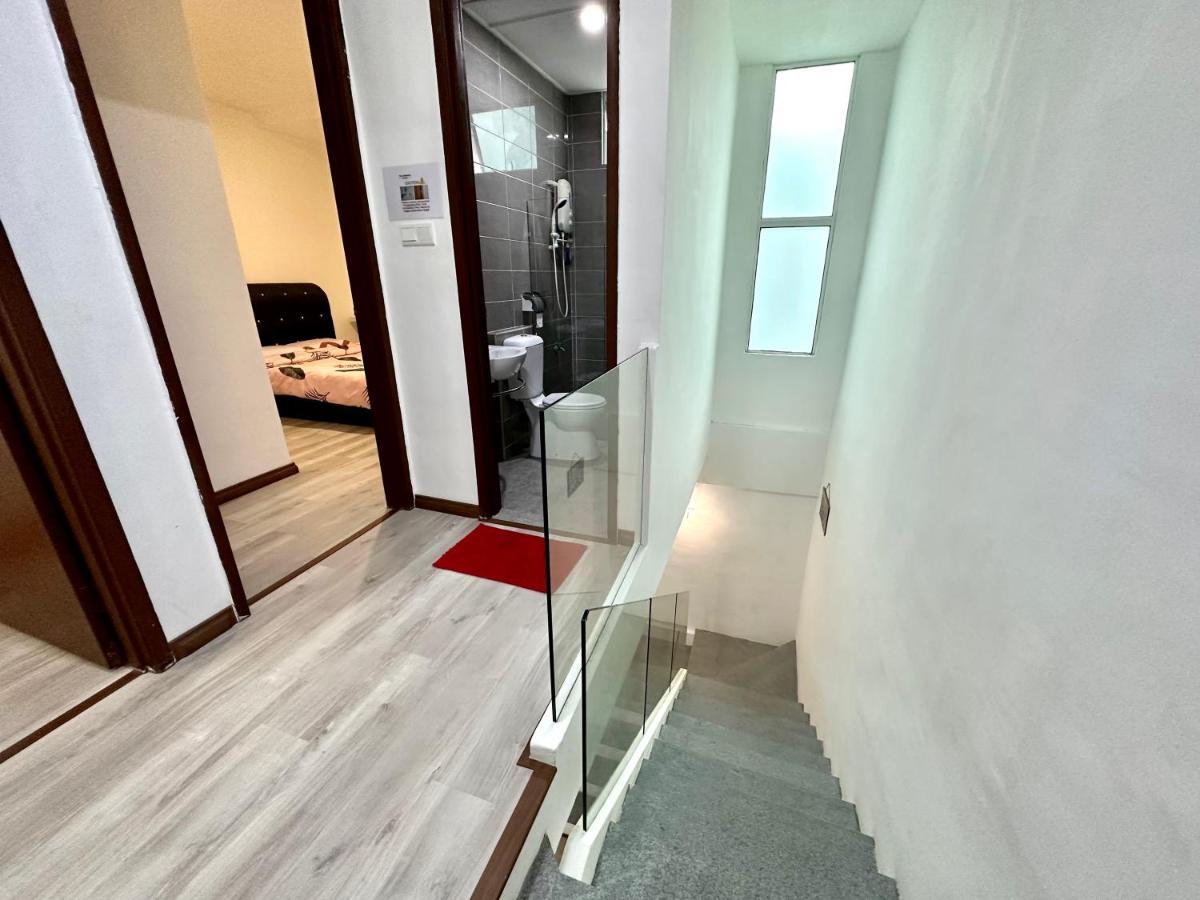 Springfield 3-Storey Cheerful Townhouse #Yoyo Homestay SDK 외부 사진