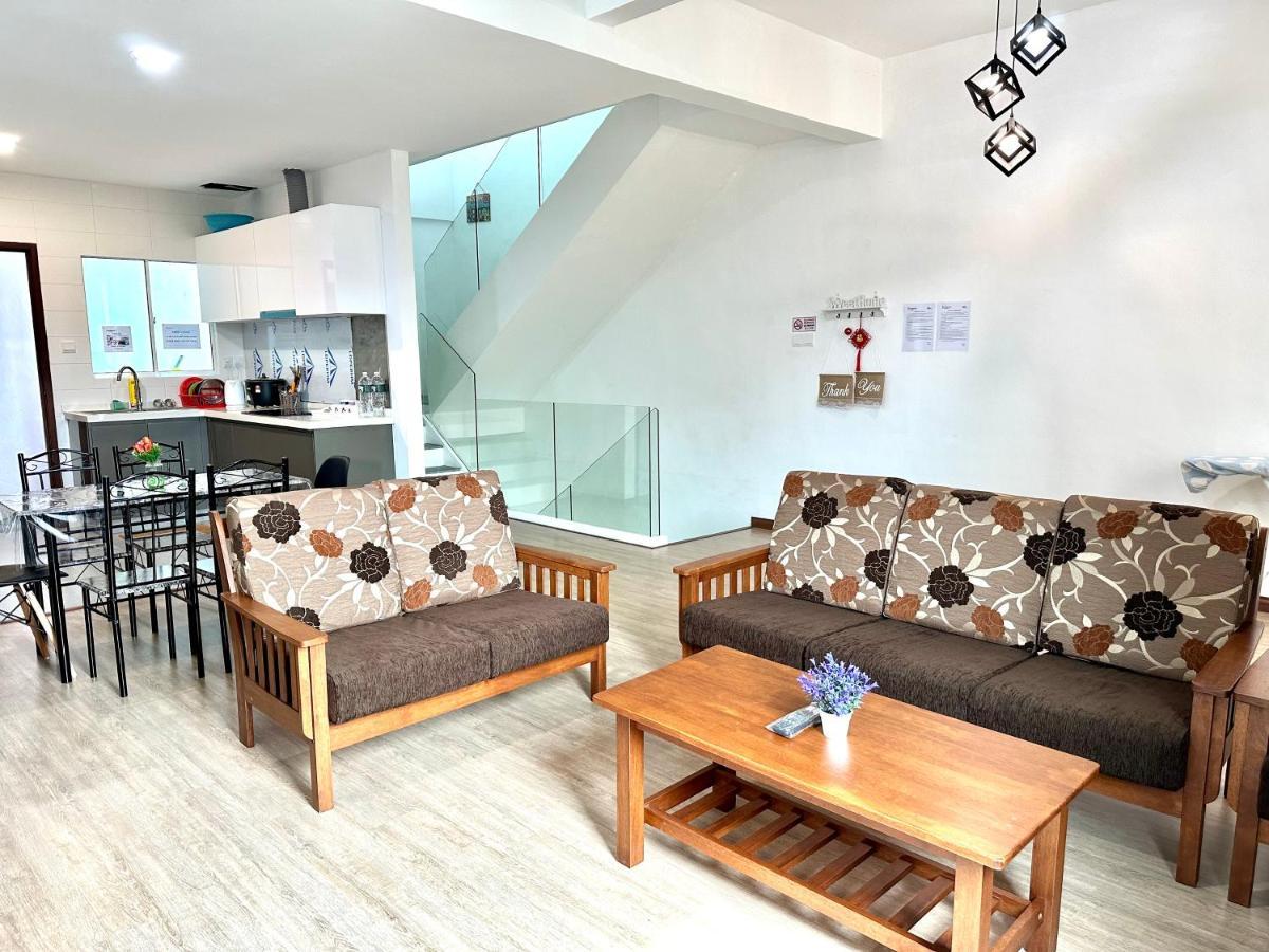 Springfield 3-Storey Cheerful Townhouse #Yoyo Homestay SDK 외부 사진